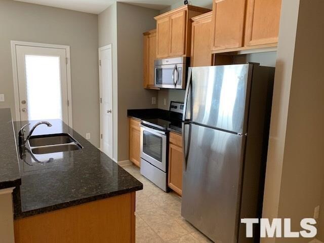 Building Photo - 2803 Benevolence Dr