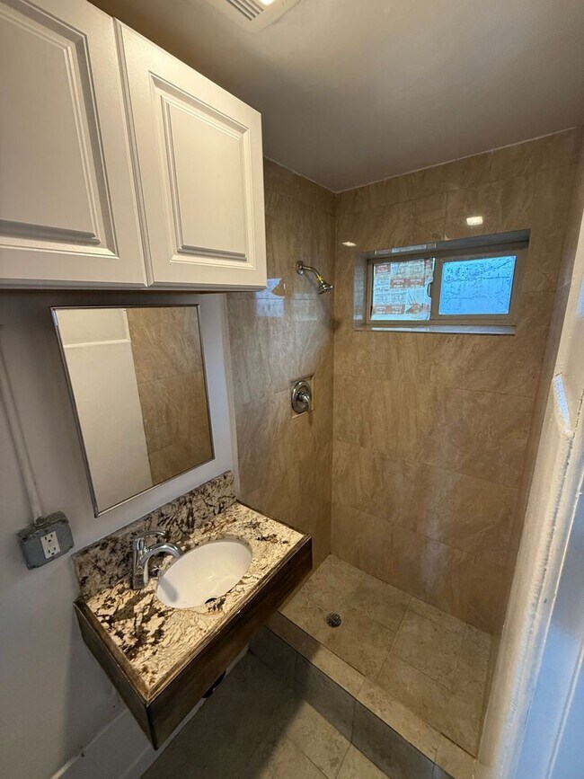 Foto del edificio - Studio Appartment / 1 Bathroom Apartment in Madras Oregon