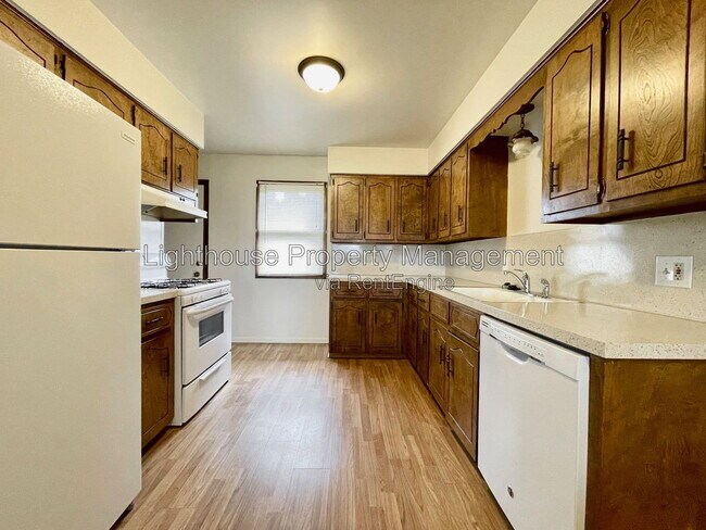 Foto del edificio - 8128 20th Ave