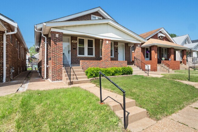 Foto del edificio - 6271-6273 Odell