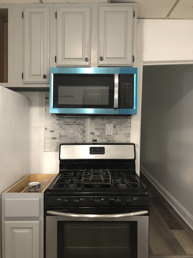 Foto principal - 523 N Railroad St