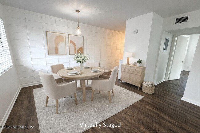 Foto del edificio - 1229 Willow Branch Ave