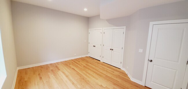 Building Photo - 3228 W Potomac Ave