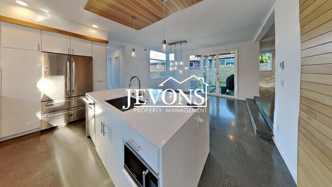Foto del edificio - Luxury single-family home with inclusive w...