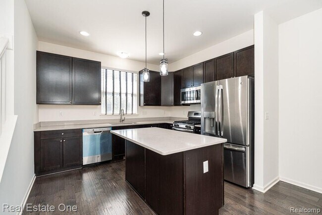 Foto del edificio - 4637 Bradley Cir
