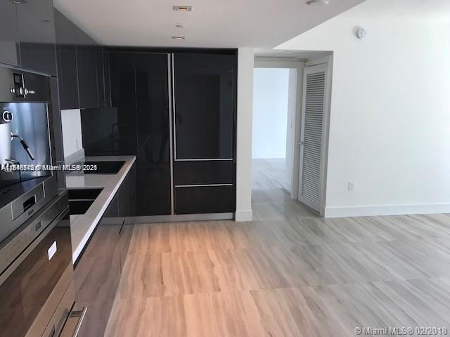 Building Photo - 1451 Brickell Ave