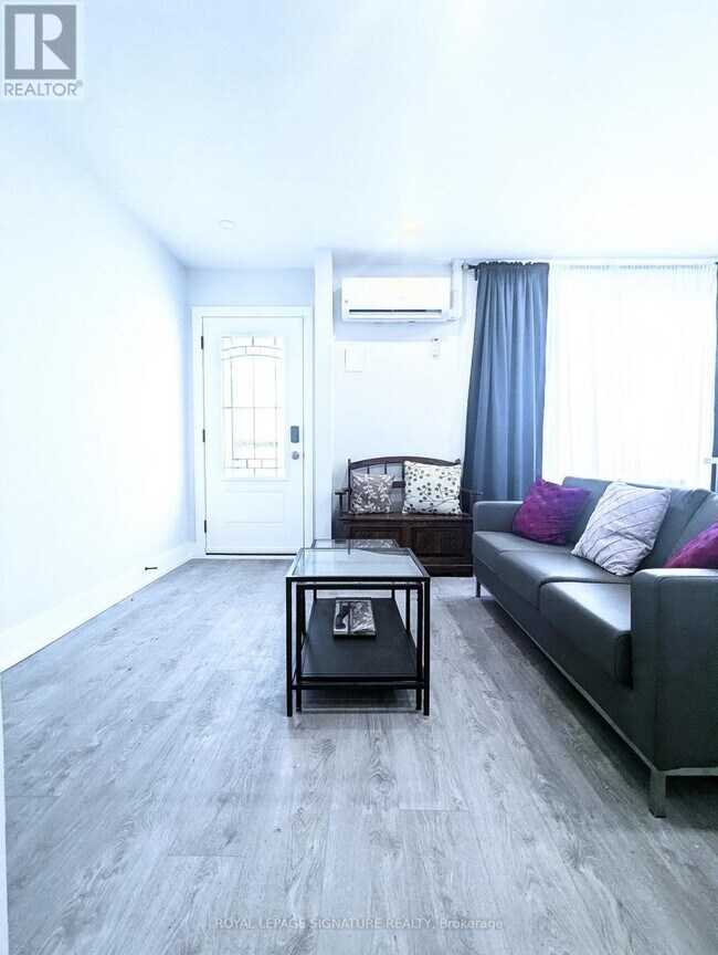 Photo du bâtiment - 28 Leduc Dr