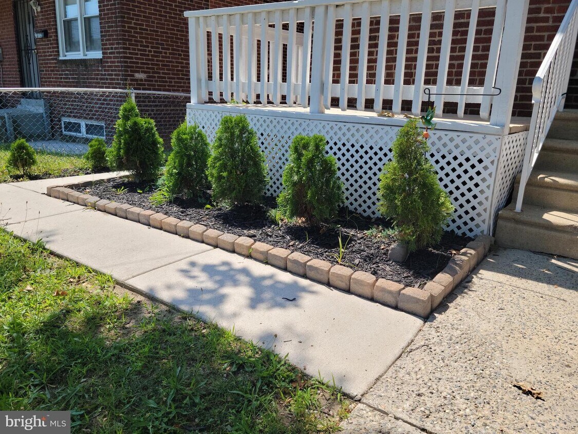 2867 Cushing Rd, Camden, NJ 08104 Townhouse for Rent in Camden, NJ