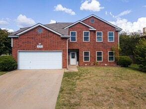 Building Photo - 223 January St