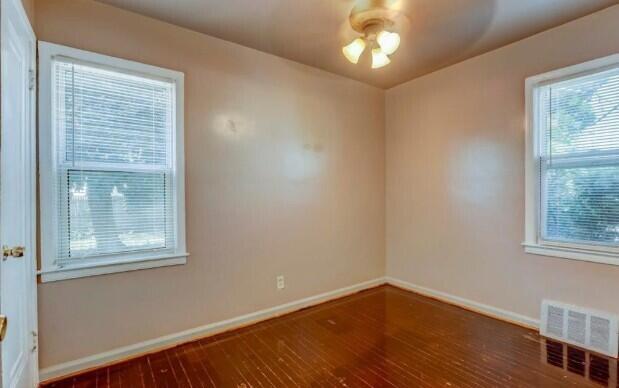 Foto del edificio - 14694 Jacob Ave