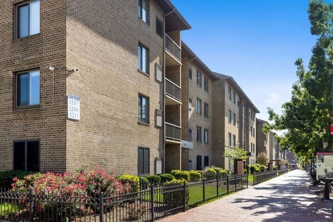 Foto del edificio - Washington Apartments