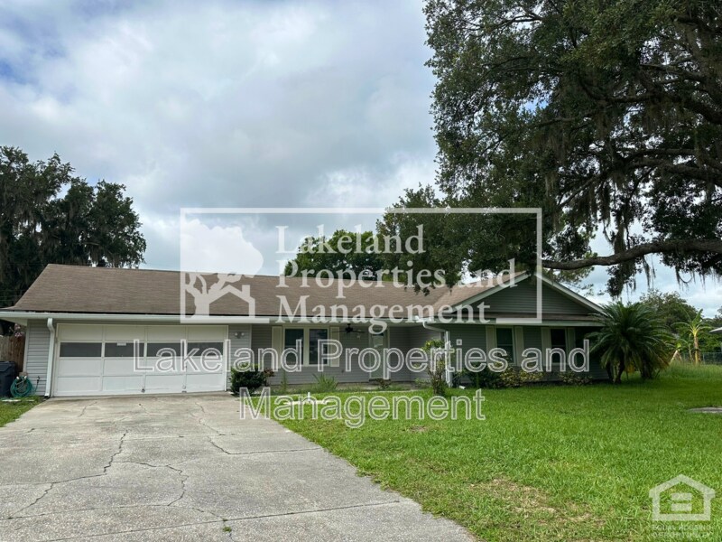 Foto principal - 2926 Forestgreen Dr S