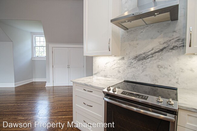 Foto del edificio - 2 br, 2 bath House - 1917 Queens Road