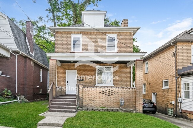 Building Photo - 822 15th St