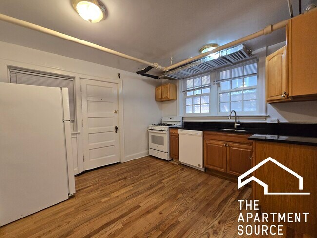 Foto del edificio - 1454 Oak Ave