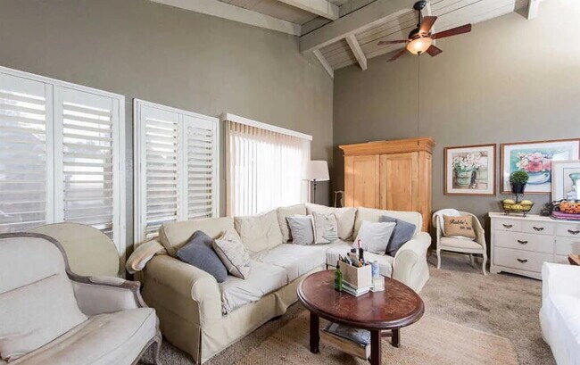 Foto del edificio - Beautiful one Bathroom unit in Fresno. Close to Fig Garden Village and River Park.