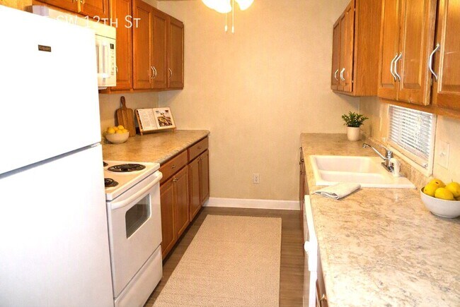 Foto del edificio - 7305 SW 12th St