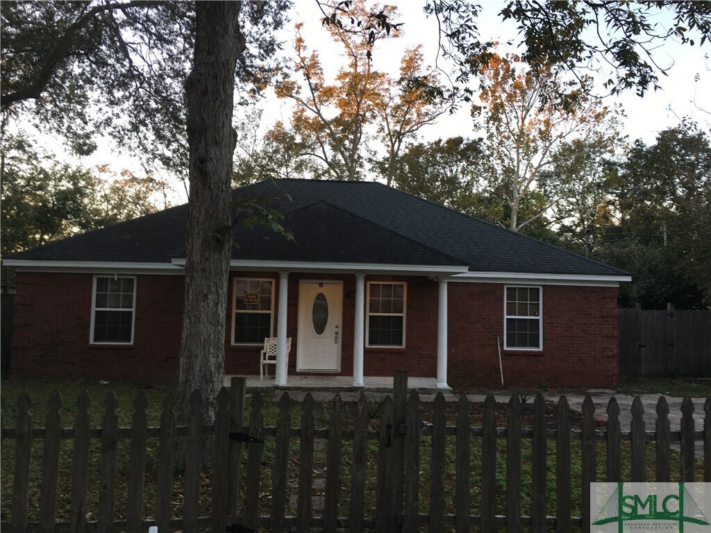 209 Screven Ave, Savannah, GA 31404 House Rental in Savannah, GA