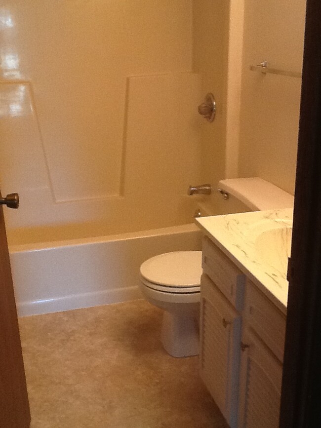 Foto del edificio - 705 N 16th Ct