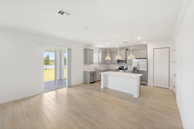 Building Photo - 3544 Angler Dr