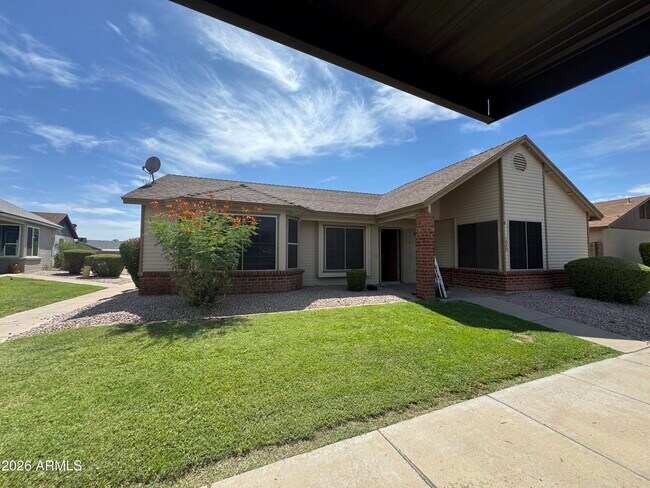 Building Photo - 1055 N Recker Rd