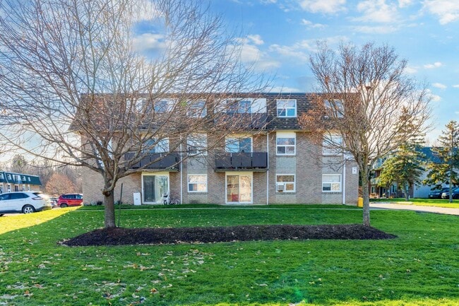Photo du bâtiment - Huron Manor Apartments