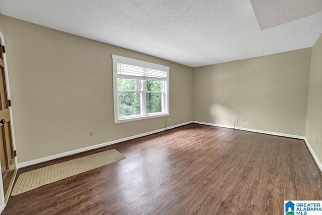 Building Photo - 1504 Al Seier Rd