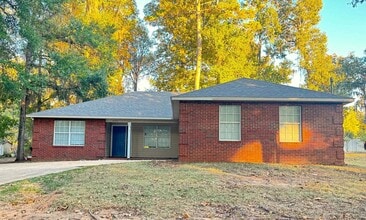Building Photo - 6311 Thomasville Rd