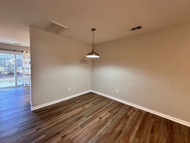Building Photo - Exclusively Offered by Muse Realty, LLC
