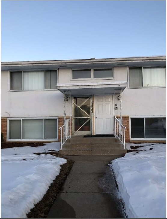 Foto principal - 7533 Penn Ave S