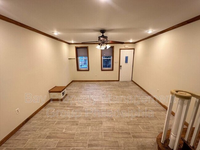 Building Photo - 618 Sigel St