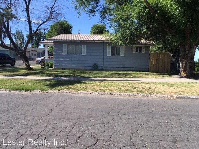 Building Photo - 2 br, 1 bath House - 1235 Owens St.