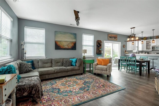 Building Photo - Beautiful condo in Spence Crossing