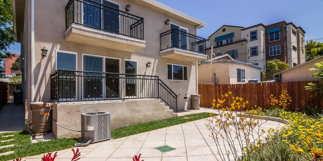 Building Photo - 4604 La Mirada Ave