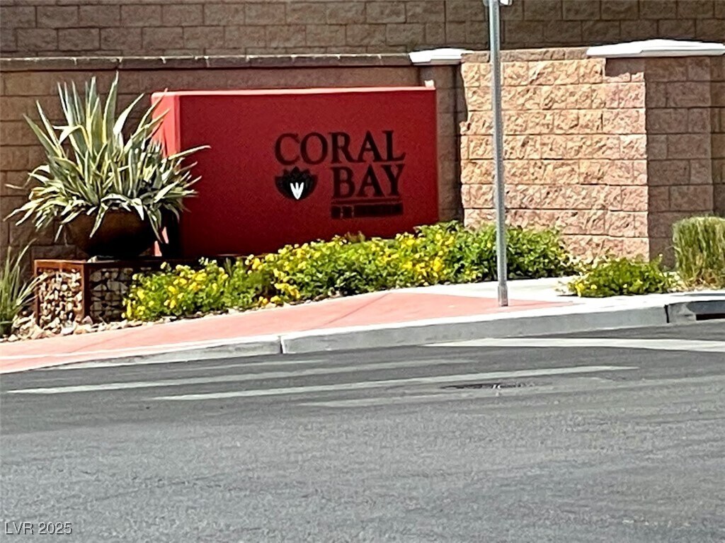 Primary Photo - 6625 Rocky Reef St