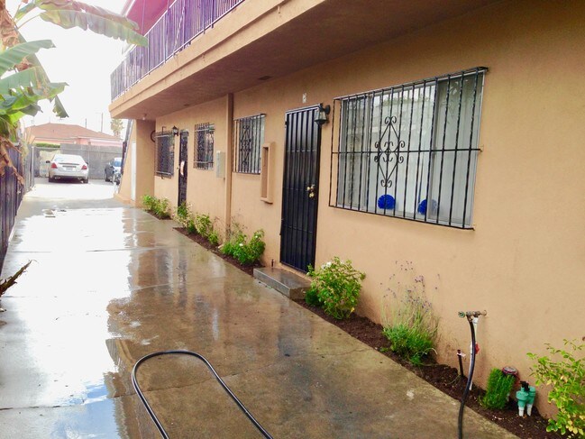 Foto del edificio - 436 W 95th St