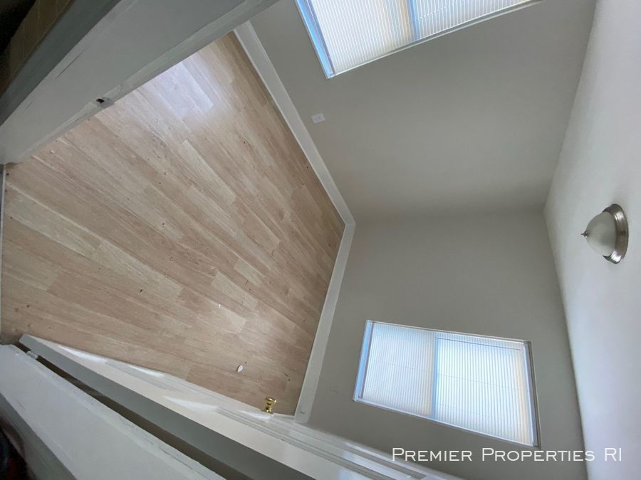 90 Slater St Unit 2R, Pawtucket, RI 02860 Apartment for Rent in