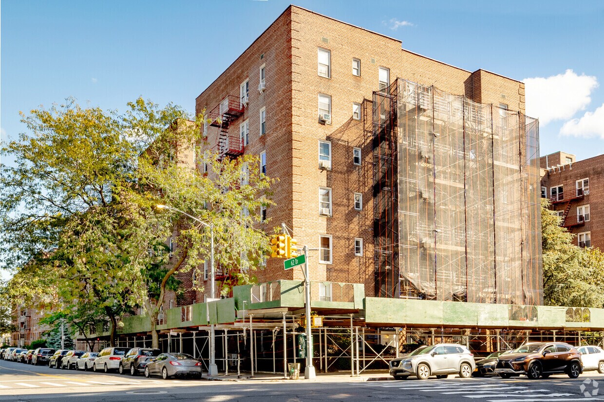 62-59 108th Street - 62-59 108th St