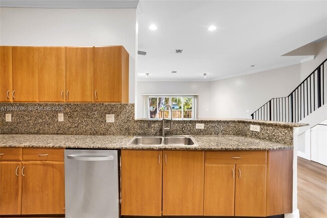Foto del edificio - 2929 SW 18th Terrace