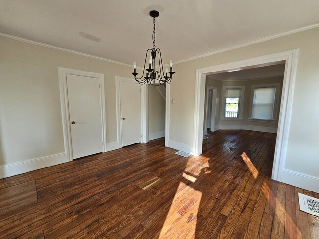 Foto del edificio - 38-40-40 Hillside Ave