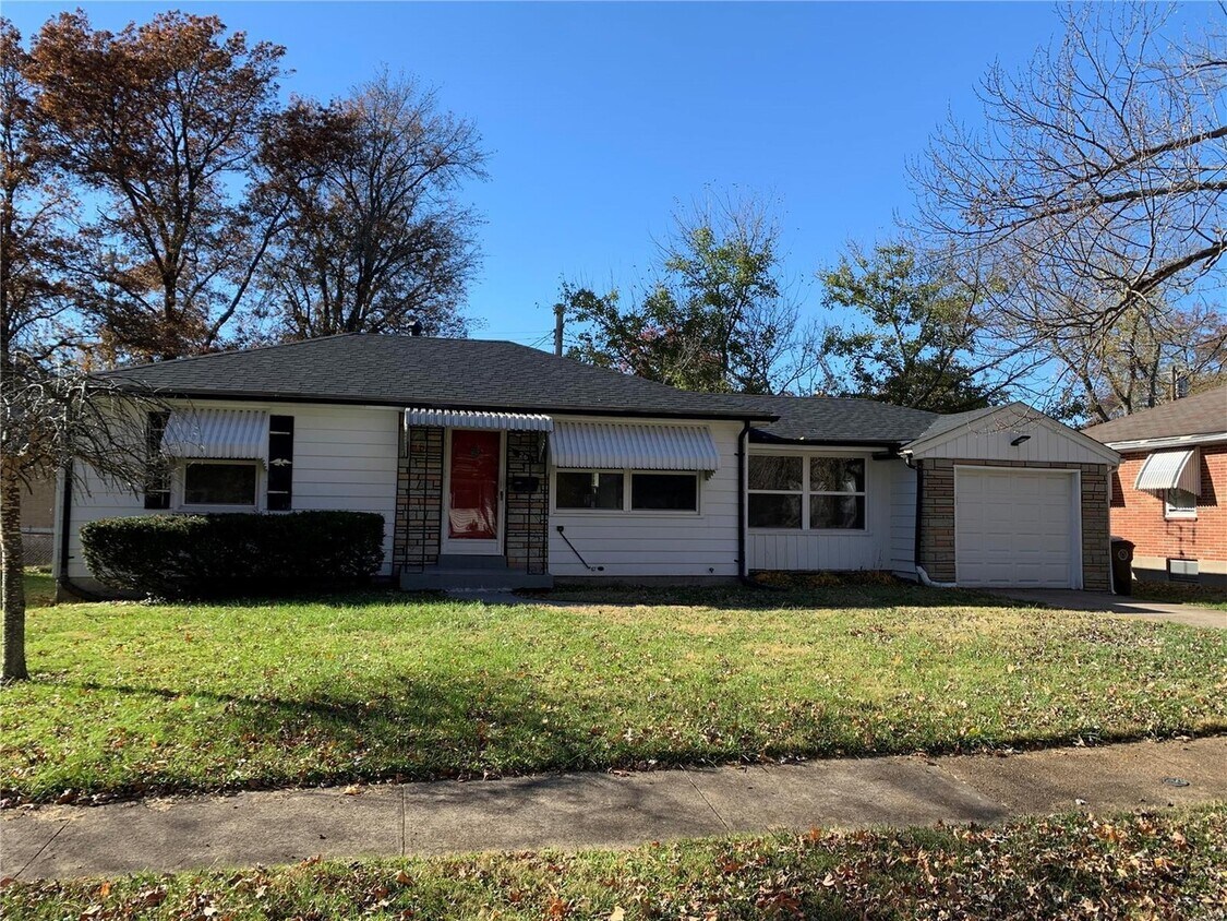 Primary Photo - 26 Godfrey Ln