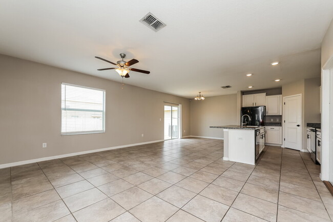 Building Photo - 15423 Dark Star Ln
