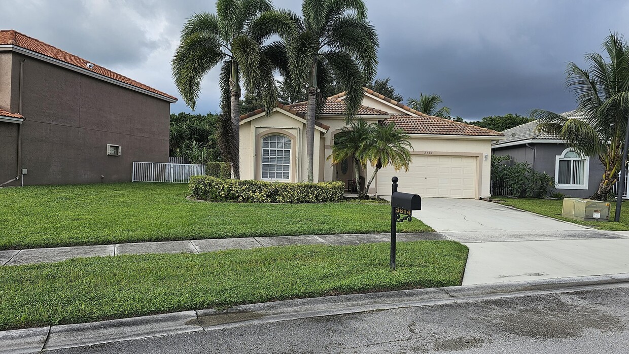 3614 Old Lighthouse Cir, Wellington, FL 33414 | Apartments.com