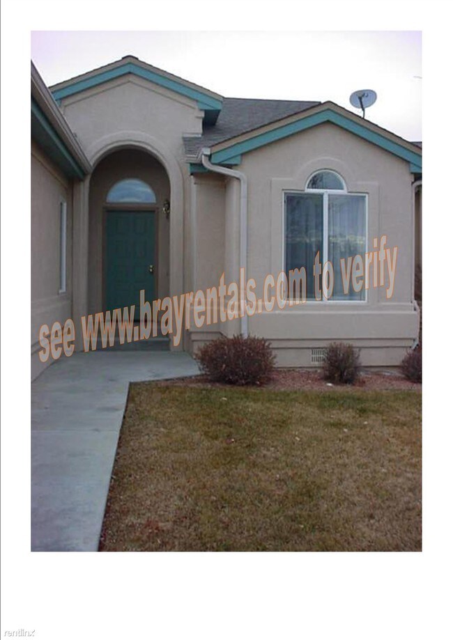 Building Photo - 401 Sand Cliff Ct
