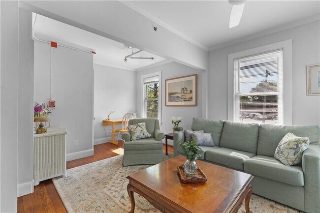 Building Photo - 512 Broadway