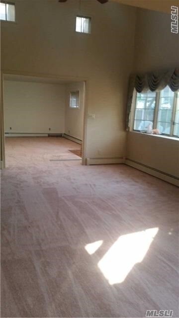 Building Photo - 20 Lotus Ln