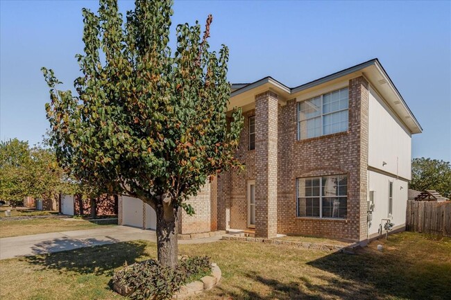 Building Photo - 17403 Wiseman Dr