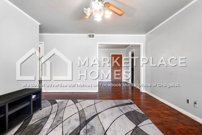 Foto del edificio - 208 Webb Ave