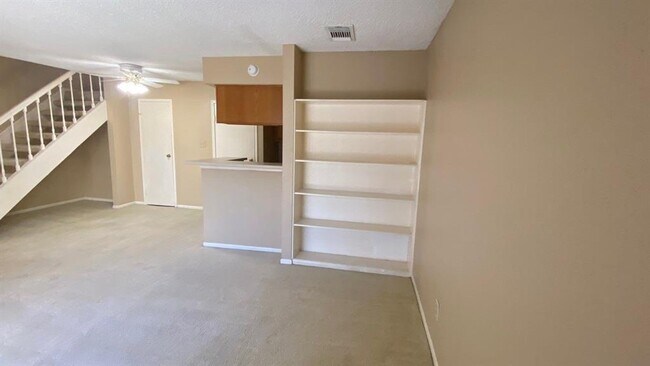 Foto del edificio - 10615 Briar Forest Dr