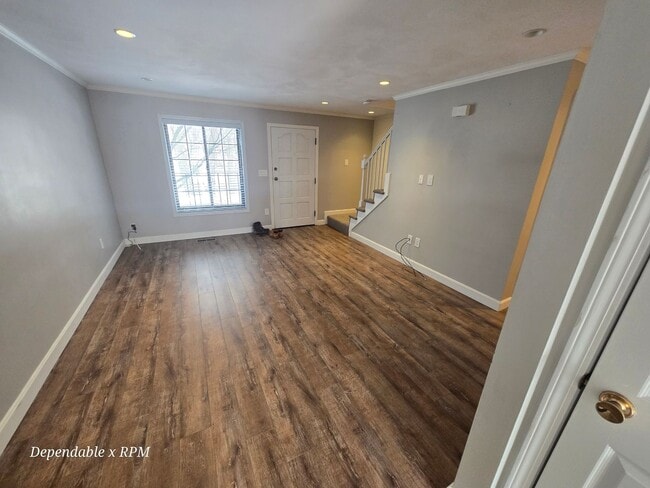 Building Photo - Stunning 2 Bd 2 Bath Townhouse in Wakefield w 2 parking spaces and 3 Levels of Living